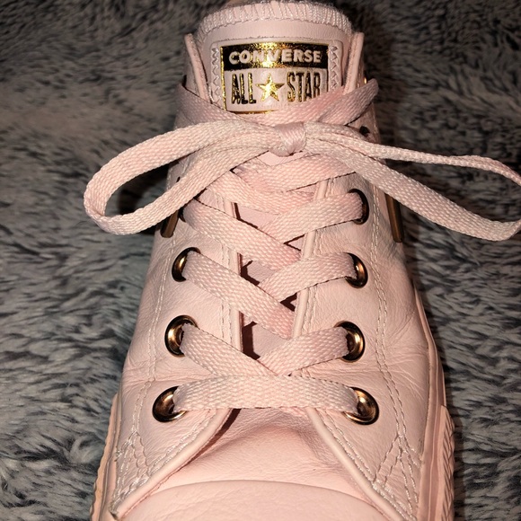 light pink leather converse